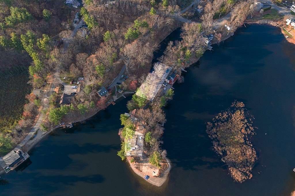 0.16 Acres of Residential Land for Sale in Groton, Massachusetts