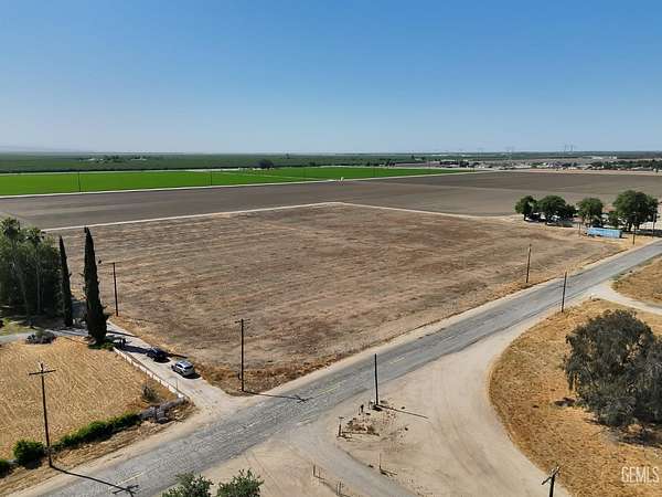 9.27 Acres of Land for Sale in Bakersfield, California
