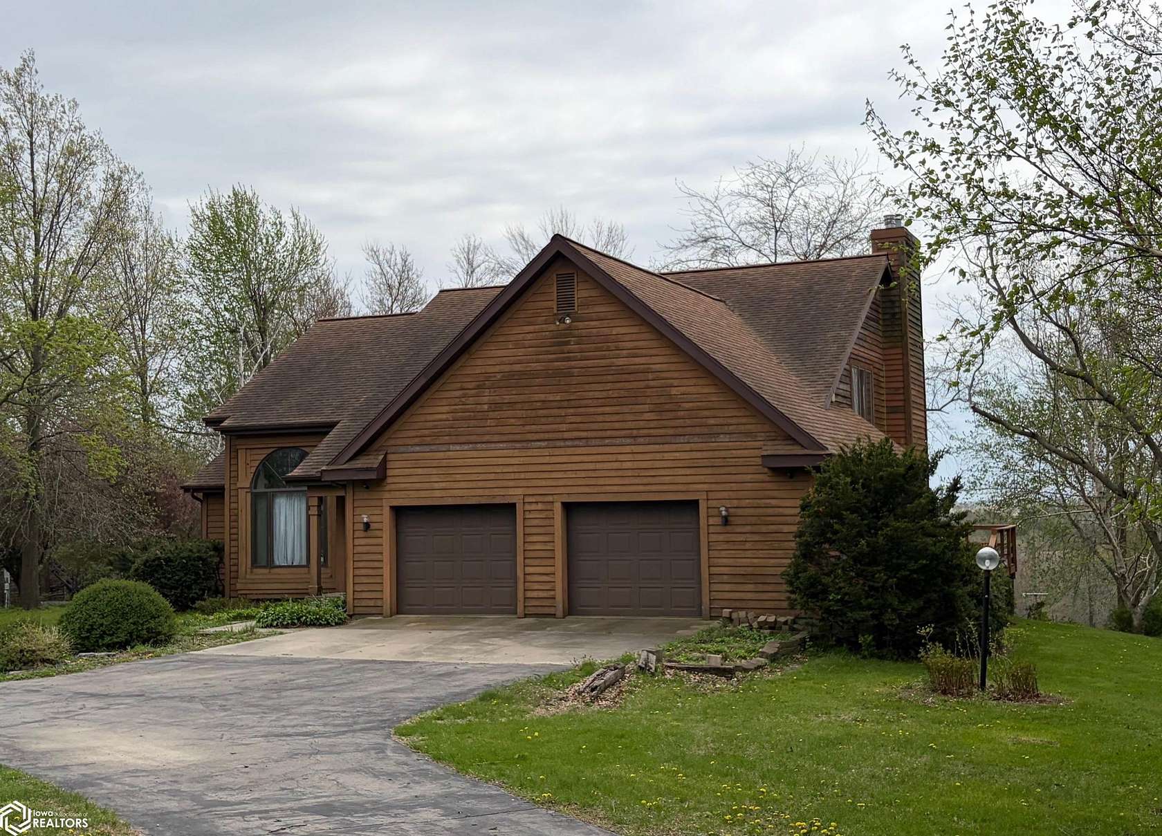 20.4 Acres of Land with Home for Sale in Marshalltown, Iowa