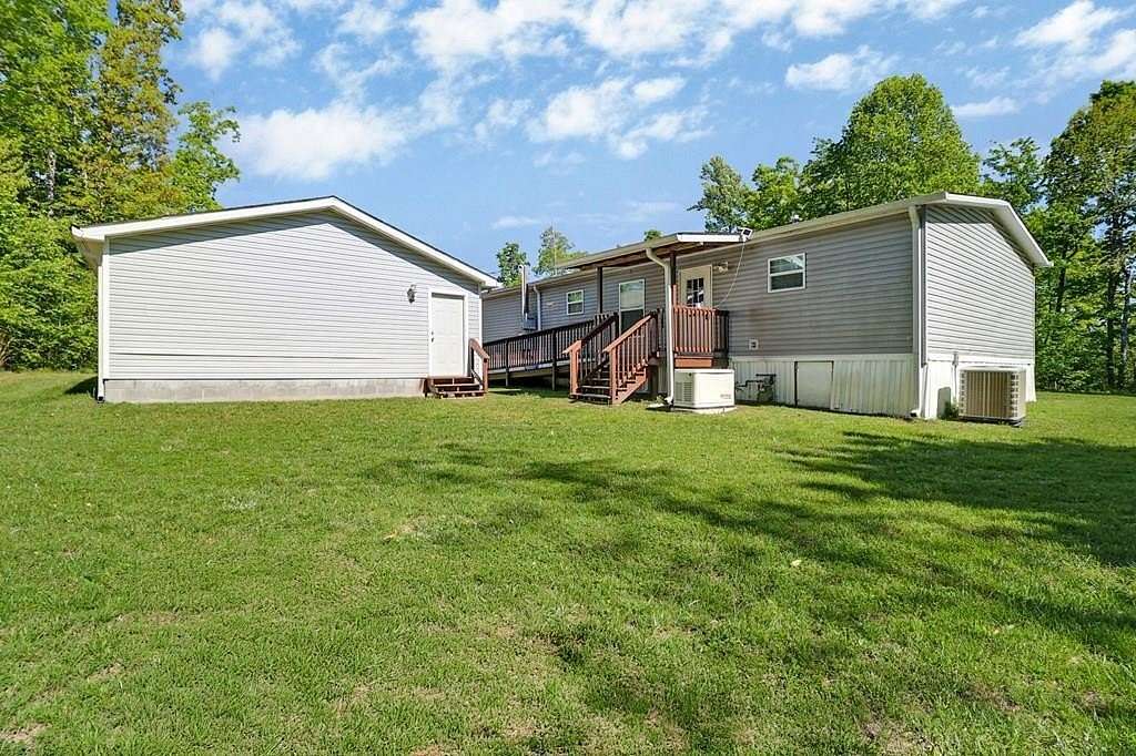 18 Acres of Land with Home for Sale in Crossville, Tennessee