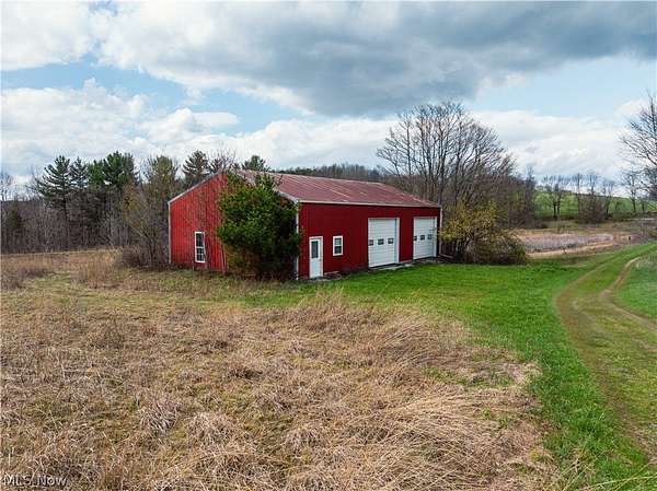 33.4 Acres of Land for Auction in Frazeysburg, Ohio