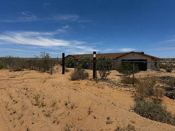 5 Acres of Land with Home for Sale in Joshua Tree, California