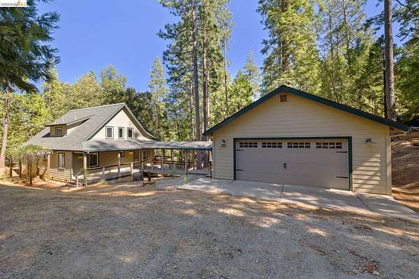 2.5 Acres of Land with Home for Sale in Twain Harte, California