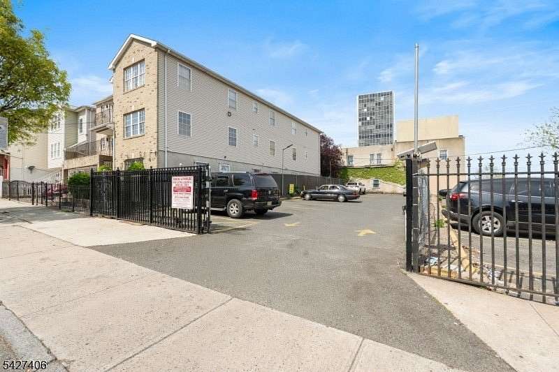 0.05 Acres of Mixed-Use Land for Sale in Newark, New Jersey