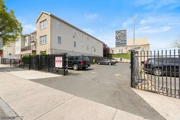 0.05 Acres of Mixed-Use Land for Sale in Newark, New Jersey