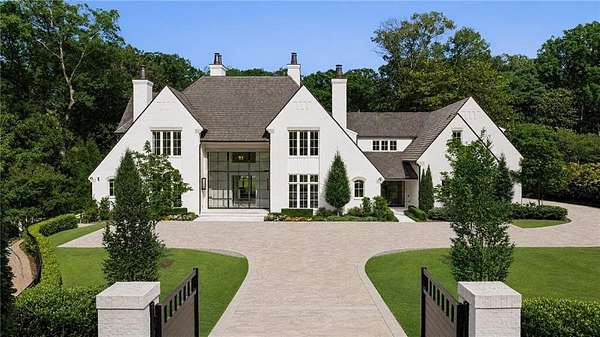 2.2 Acres of Land with Home for Sale in Atlanta, Georgia