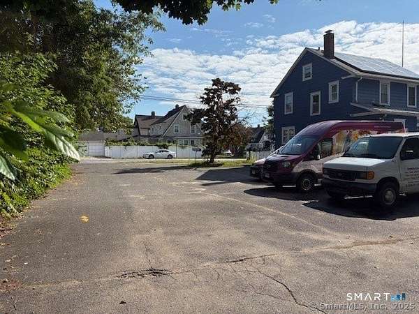 0.13 Acres of Residential Land for Sale in Bridgeport, Connecticut