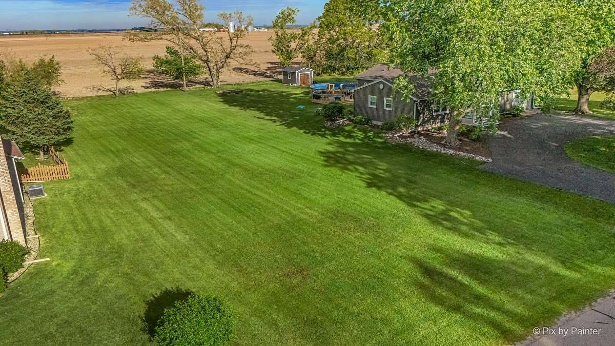 0.37 Acres of Residential Land for Sale in Lake Holiday, Illinois