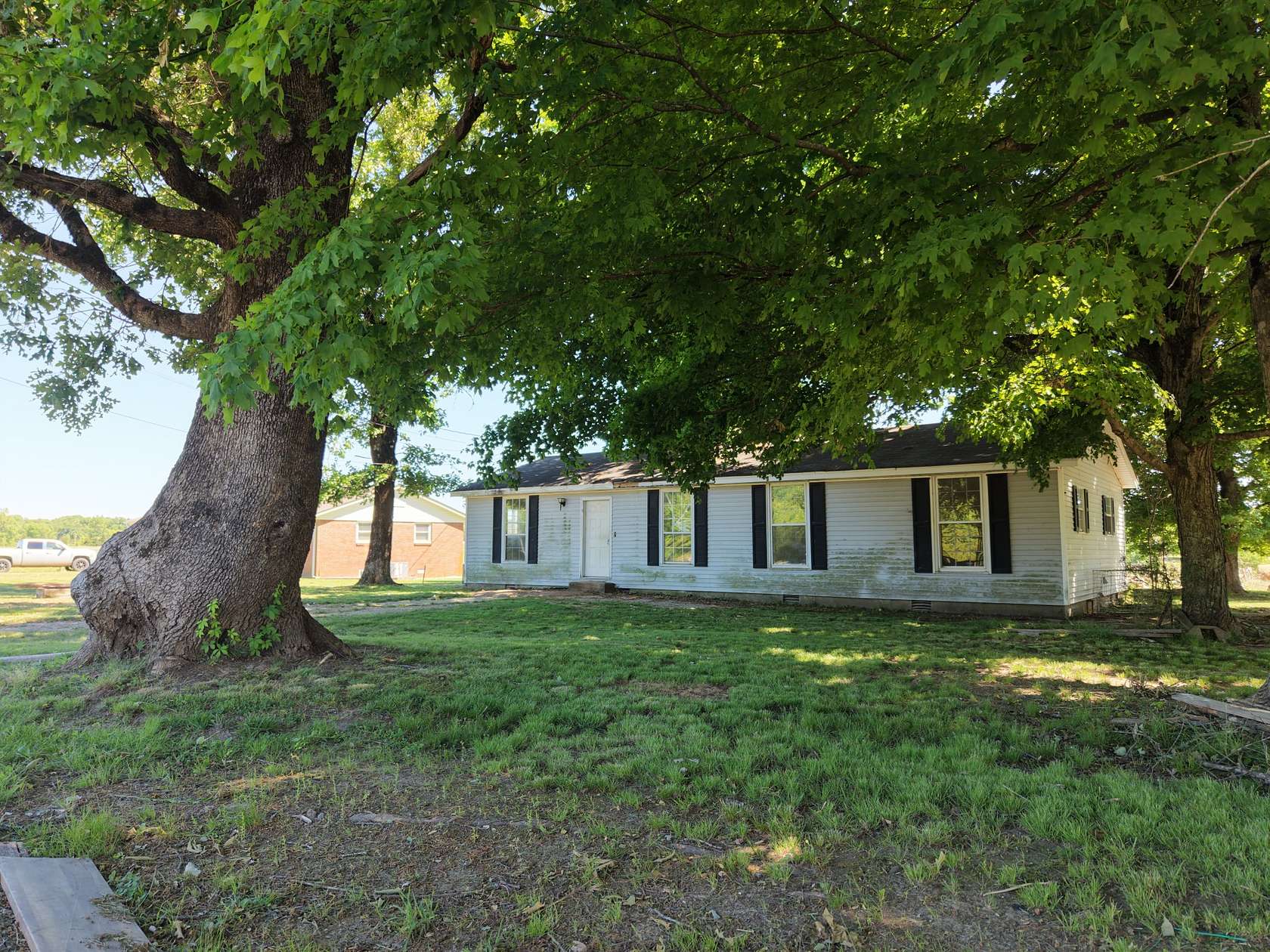 0.63 Acres of Residential Land for Sale in Collinwood, Tennessee