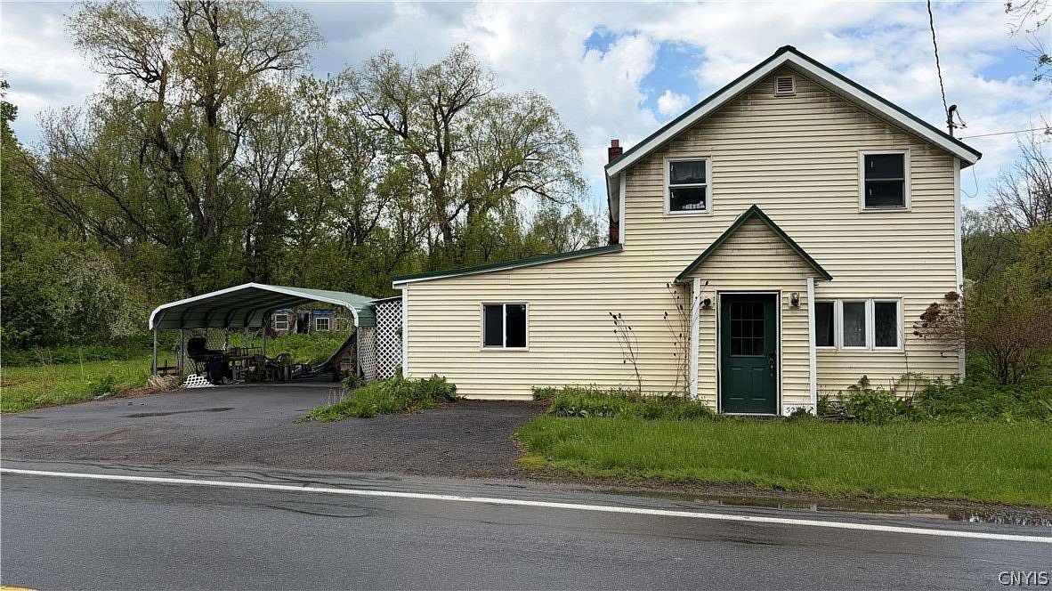 1.6 Acres of Land with Home for Sale in Whitesboro, New York