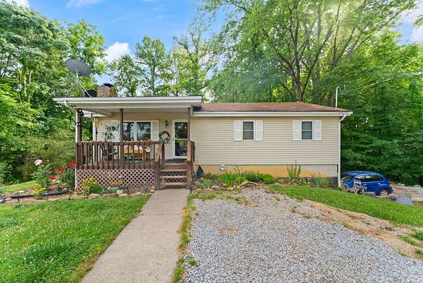 2.14 Acres of Land with Home for Sale in Nancy, Kentucky