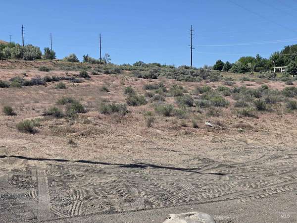 0.75 Acres of Residential Land for Sale in Buhl, Idaho