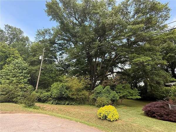 1.35 Acres of Residential Land for Sale in Oakwood, Georgia