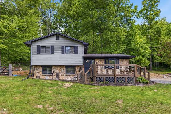 2.1 Acres of Land with Home for Sale in Bargersville, Indiana