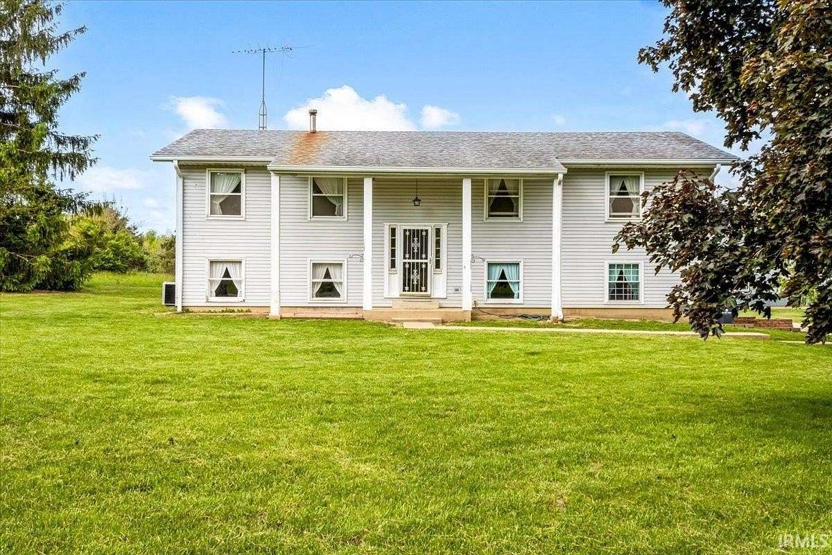 7.59 Acres of Land with Home for Sale in Mooreland, Indiana