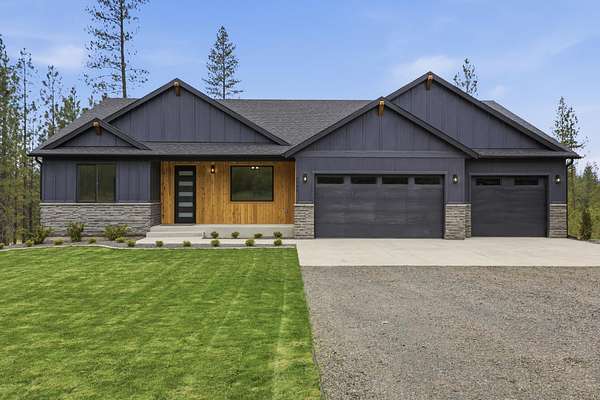 10 Acres of Land with Home for Sale in Chattaroy, Washington