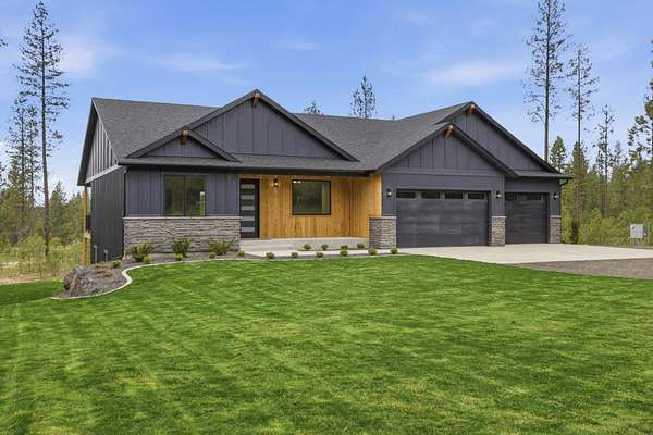 10 Acres of Land with Home for Sale in Chattaroy, Washington