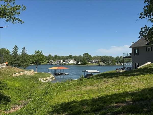 0.67 Acres of Residential Land for Sale in Altamont, Missouri