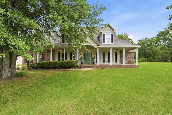 10 Acres of Recreational Land with Home for Sale in Greenbrier, Arkansas