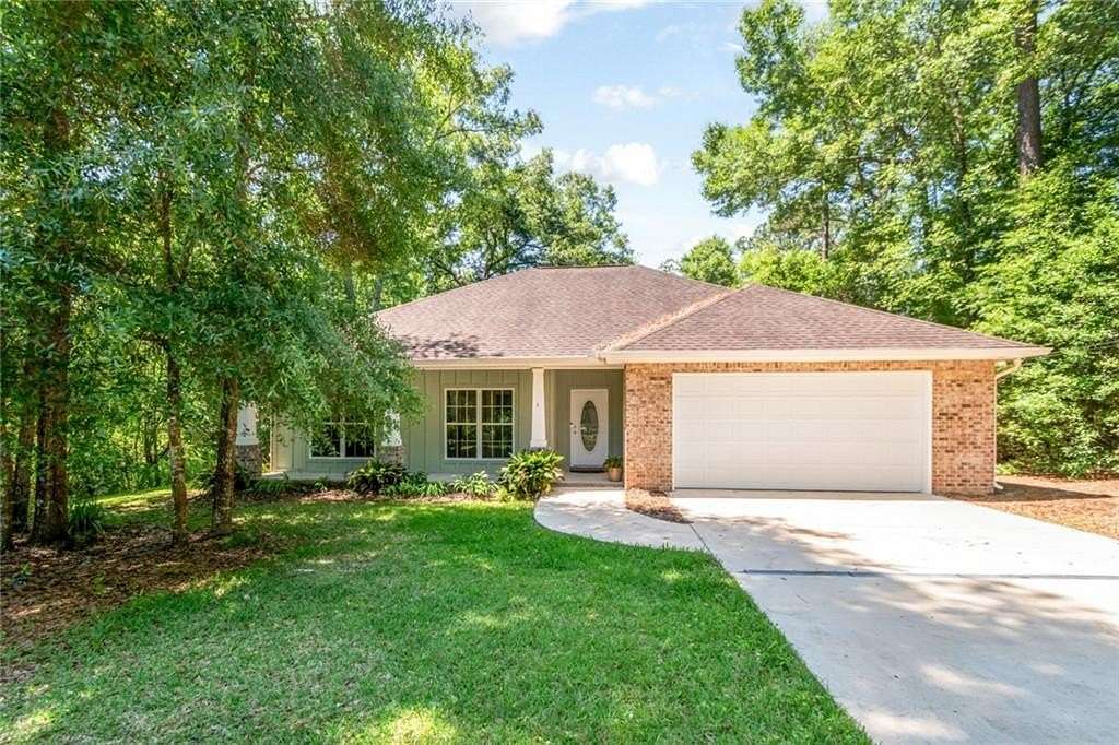 3.1 Acres of Land with Home for Sale in Mobile, Alabama