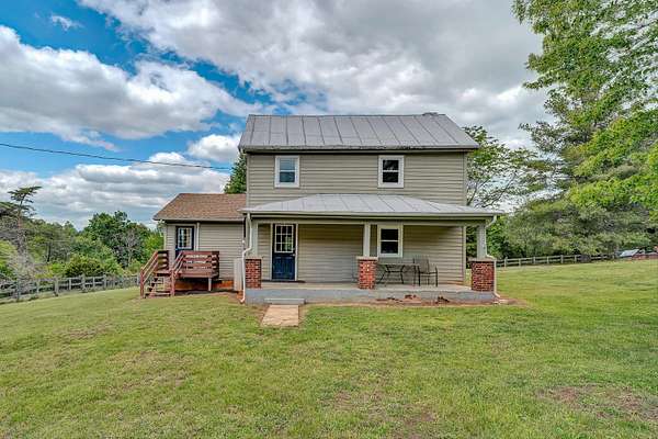 13.5 Acres of Land with Home for Sale in Hardy, Virginia