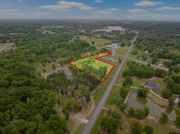 5 Acres of Residential Land for Sale in Mount Pleasant, Texas
