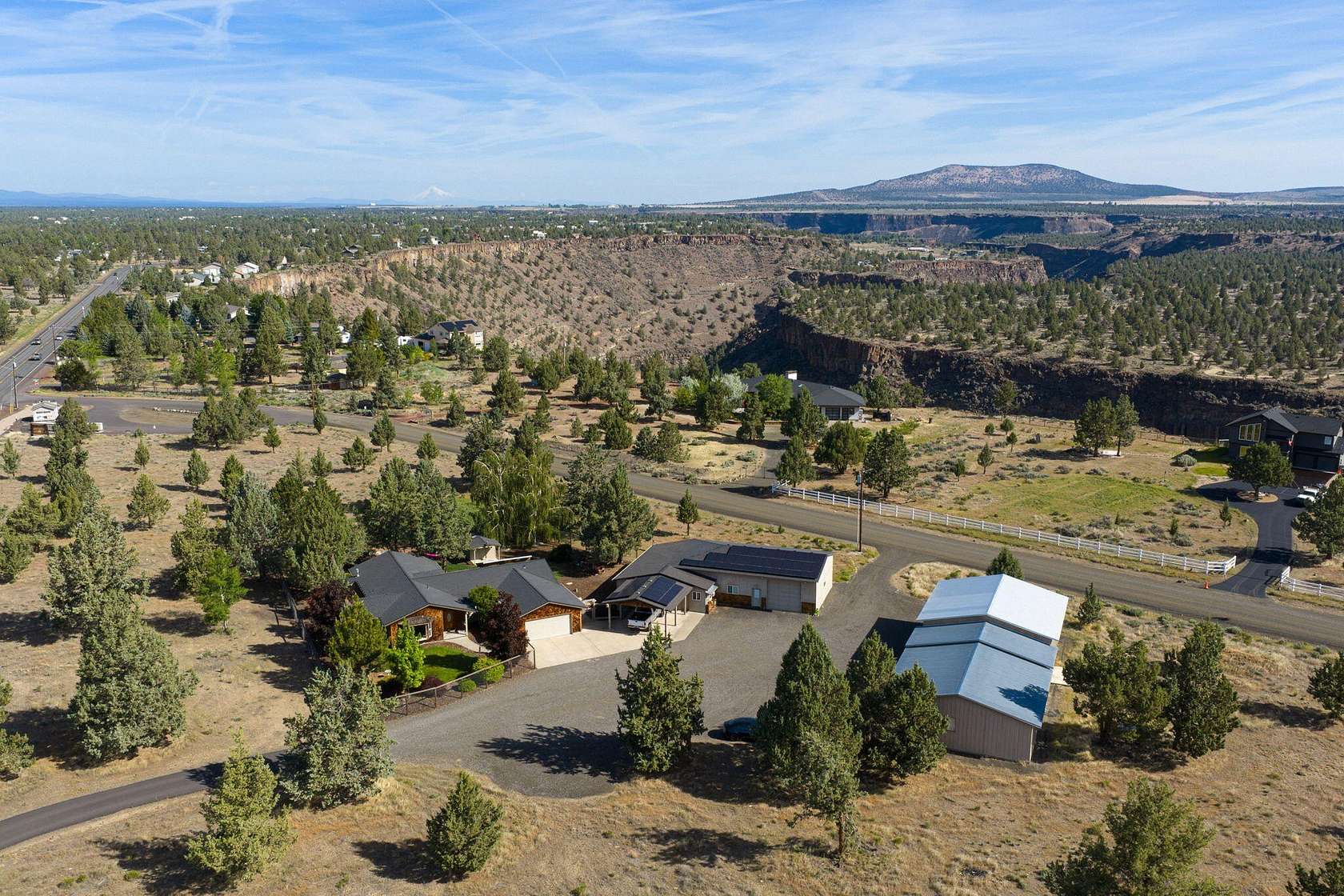 5.74 Acres of Land with Home for Sale in Terrebonne, Oregon