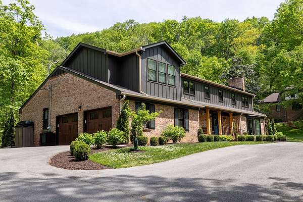 4 Acres of Land with Home for Sale in Nashville, Tennessee