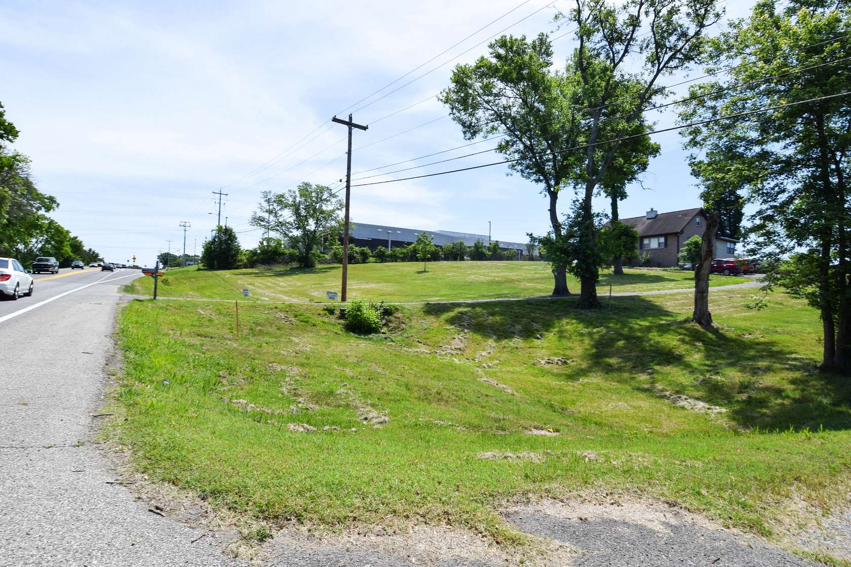 10.7 Acres of Land for Sale in Gallatin, Tennessee
