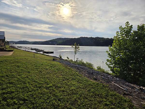 5.29 Acres of Residential Land for Sale in Clifton, Tennessee