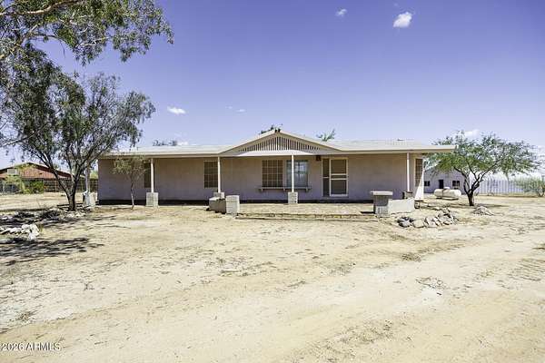 2.5 Acres of Land with Home for Sale in Casa Grande, Arizona