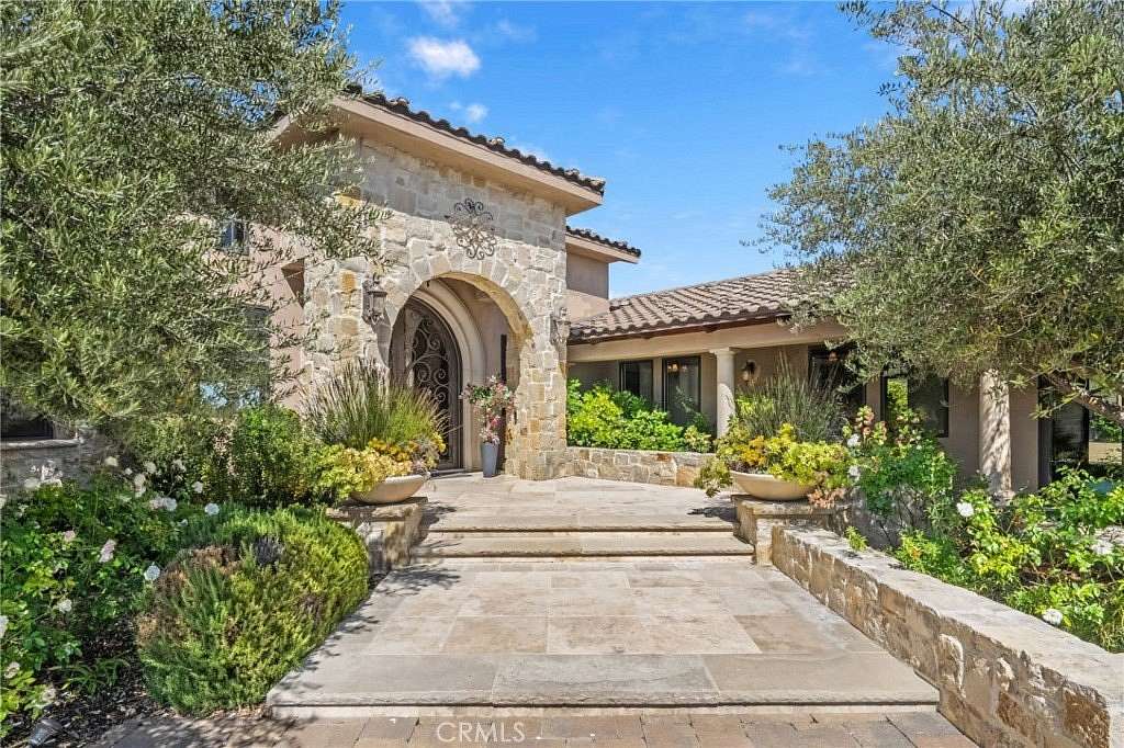 10.4 Acres of Land with Home for Sale in Temecula, California