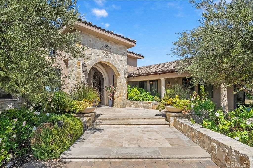 10.4 Acres of Land with Home for Sale in Temecula, California