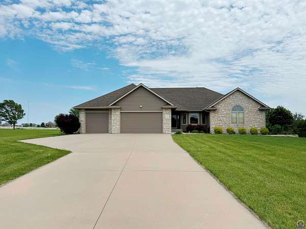 3.1 Acres of Land with Home for Sale in Topeka, Kansas