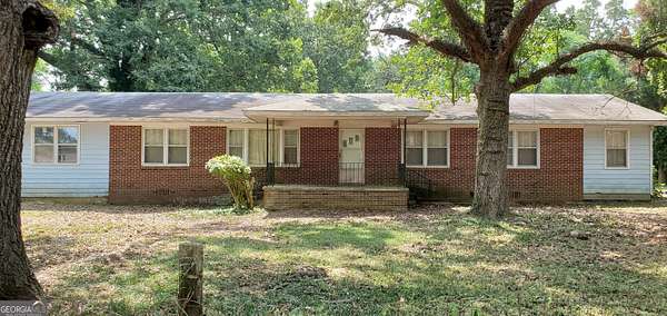 8 Acres of Land with Home for Sale in Watkinsville, Georgia