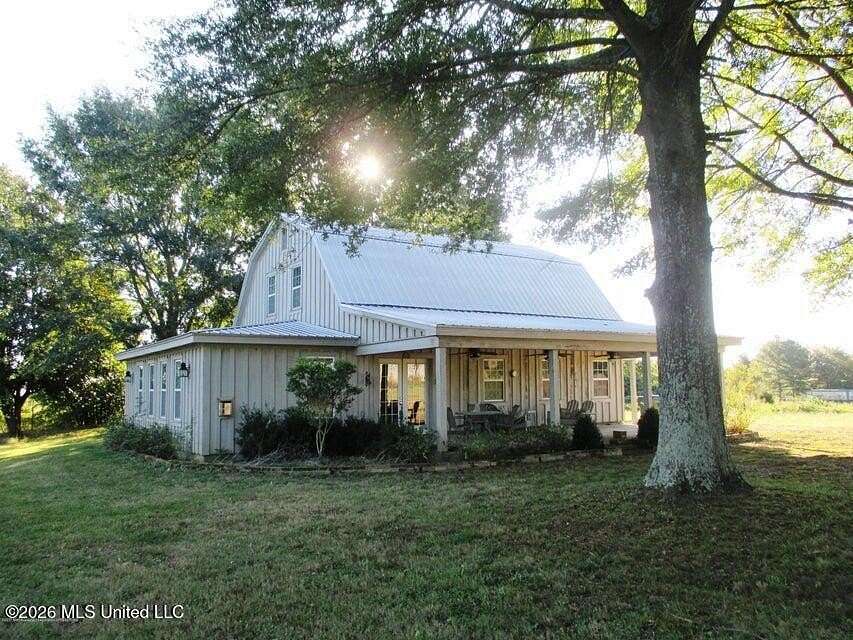 15.2 Acres of Land with Home for Lease in Olive Branch, Mississippi
