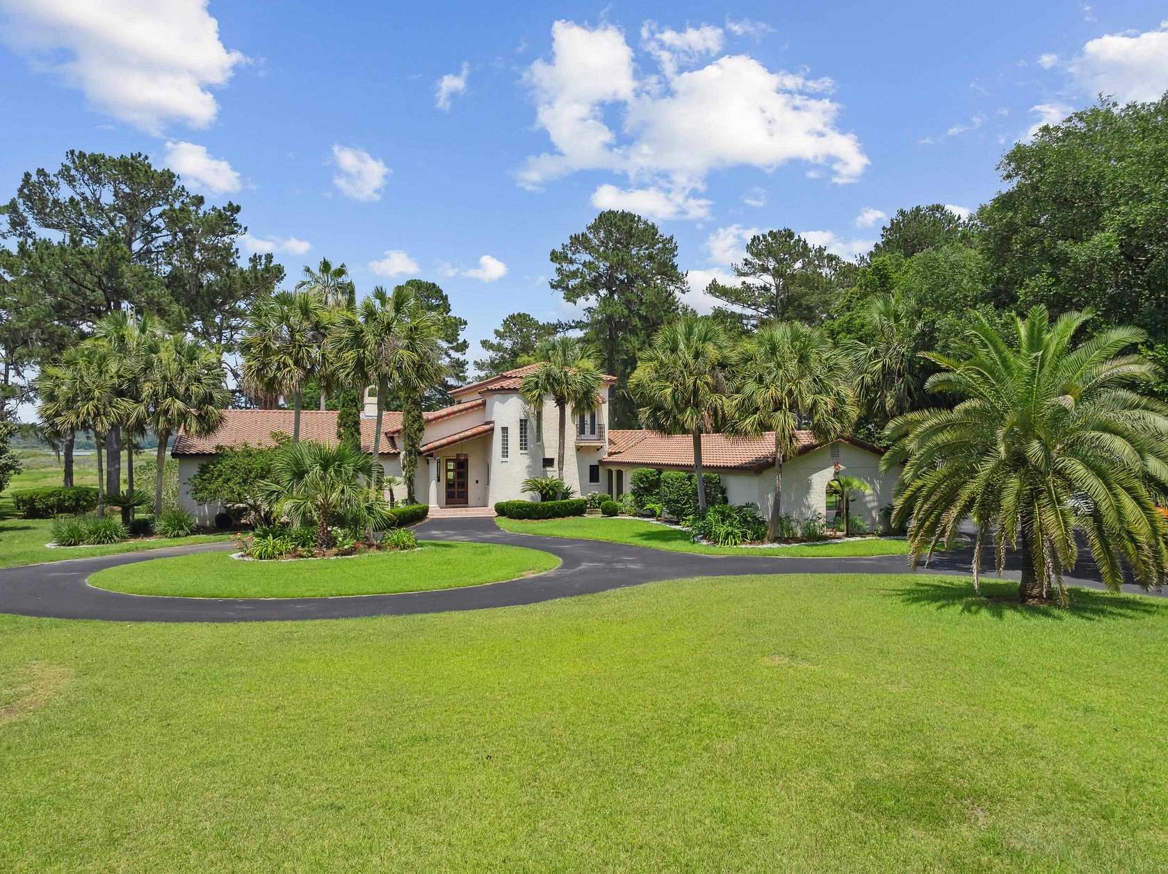 4.6 Acres of Land with Home for Sale in Tallahassee, Florida