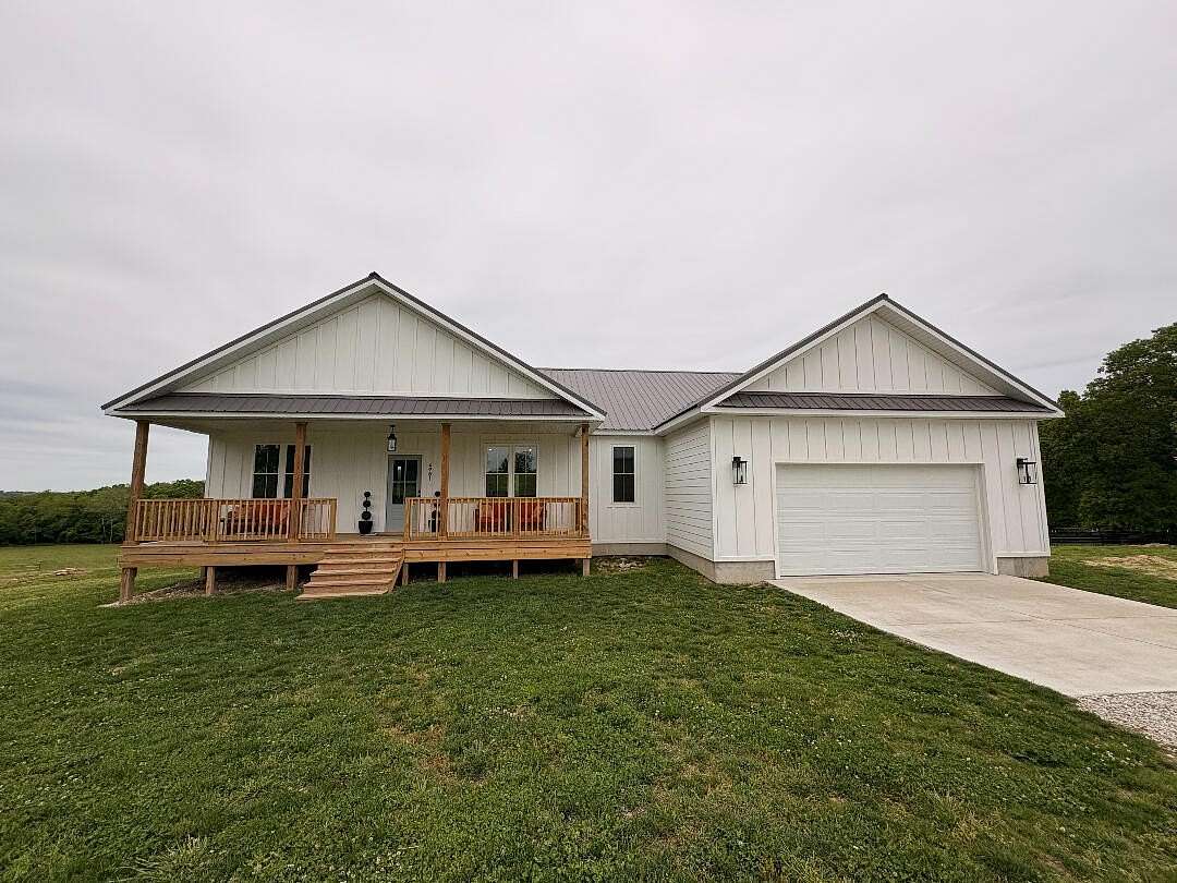 8 Acres of Land with Home for Sale in Mountain Grove, Missouri