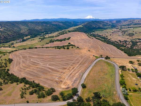 230 Acres of Land for Sale in The Dalles, Oregon