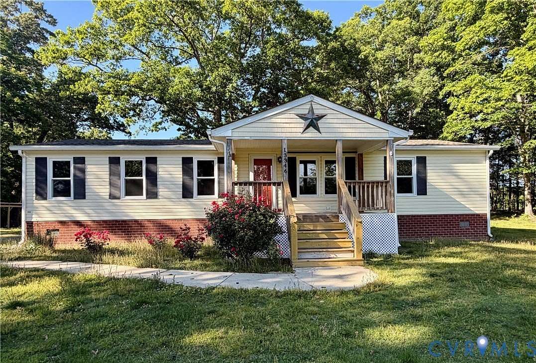 2.37 Acres of Land with Home for Lease in Chester, Virginia