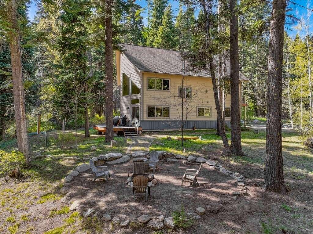 2.4 Acres of Land with Home for Sale in Donnelly, Idaho