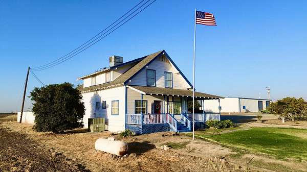 25 Acres of Agricultural Land with Home for Sale in Ducor, California