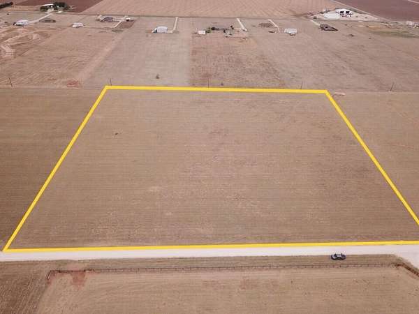 10.1 Acres of Land for Sale in Slaton, Texas
