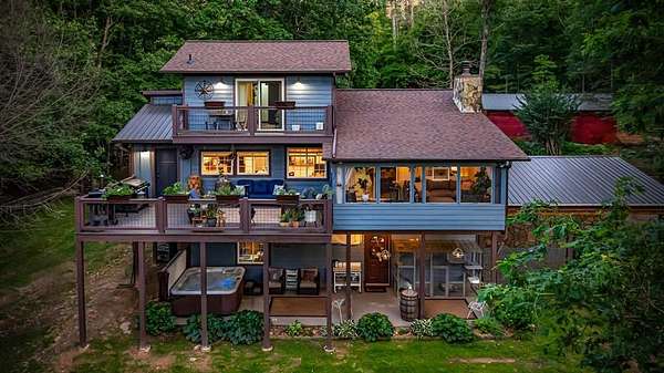 10.6 Acres of Land with Home for Sale in Blue Ridge, Georgia