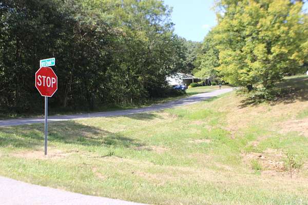2.59 Acres of Residential Land for Sale in Benton, Kentucky