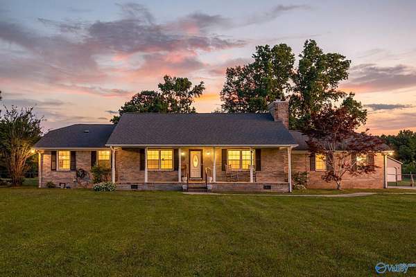 2.8 Acres of Land with Home for Sale in Ardmore, Alabama