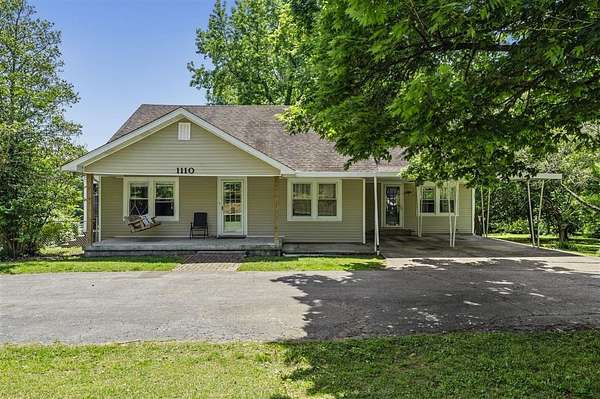 3.15 Acres of Land with Home for Sale in Glasgow, Kentucky