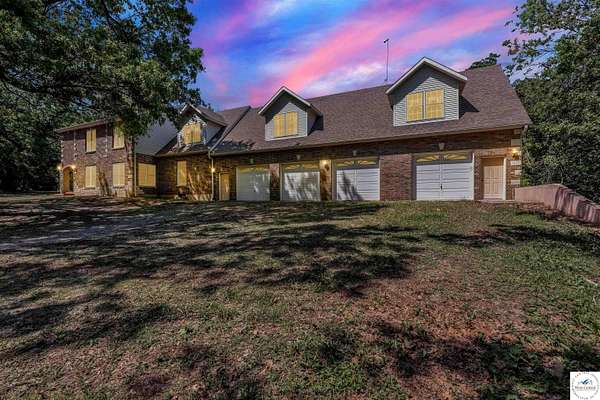 9 Acres of Land with Home for Sale in Sedalia, Missouri