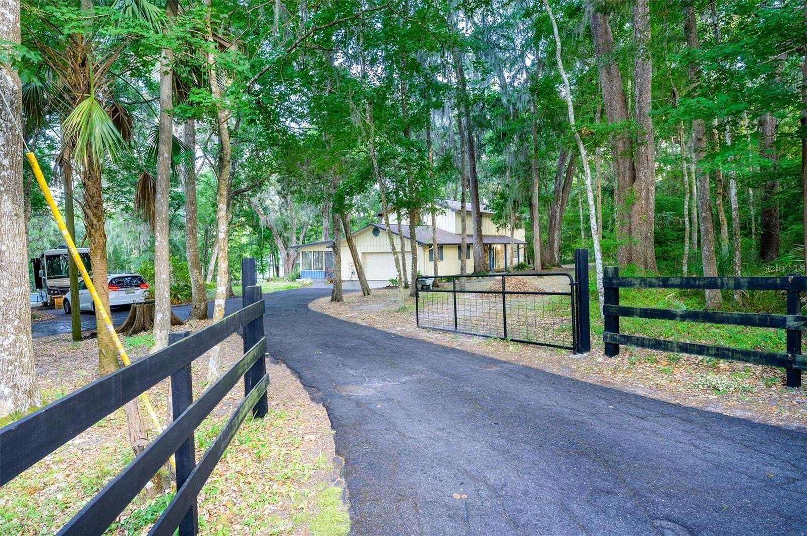 2.5 Acres of Land with Home for Sale in Brooksville, Florida