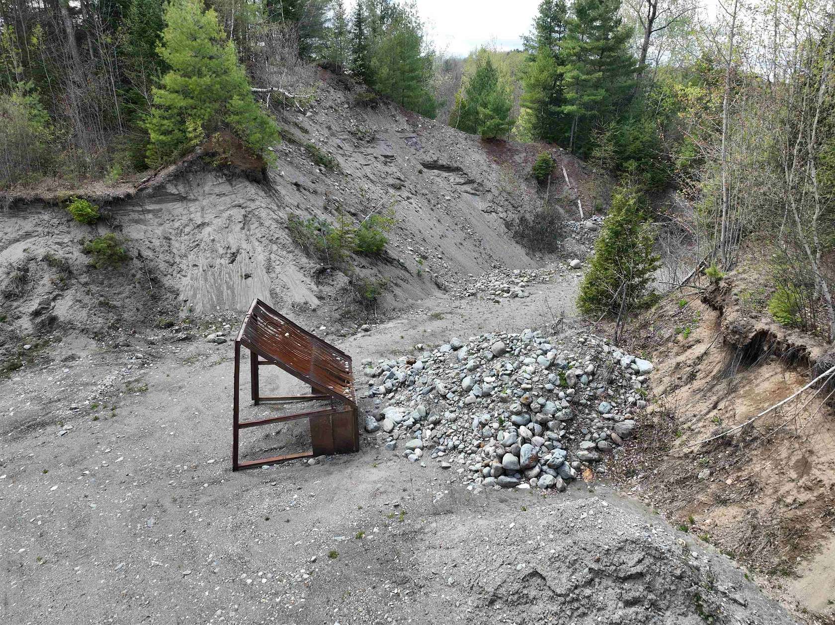 7.23 Acres of Land for Sale in Newport Town, Vermont